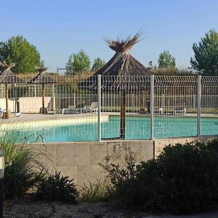 Magnifique Maison Cabries Luaran gambar